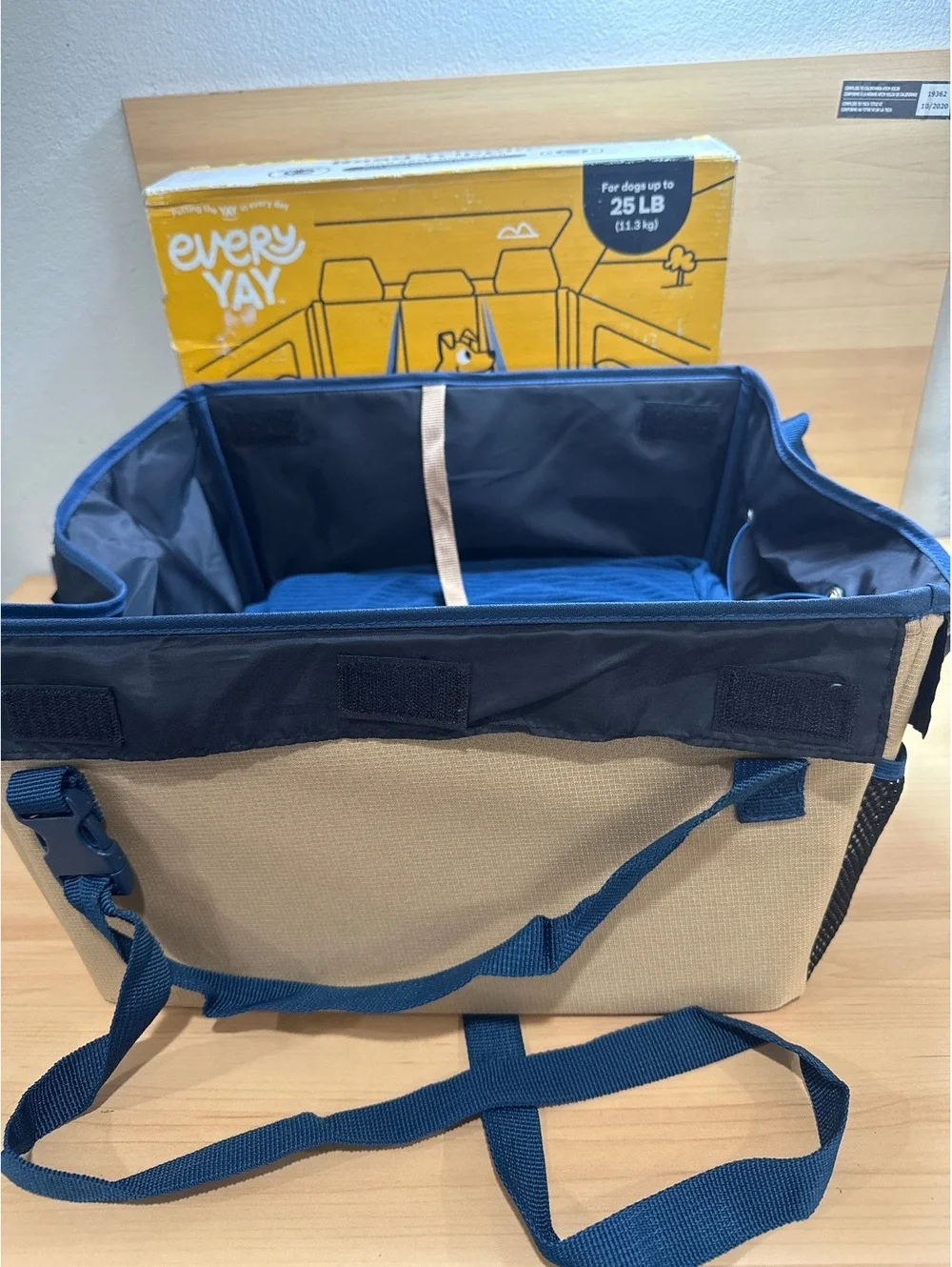 Road Trippin' Car Booster Seat - For 25lb pets